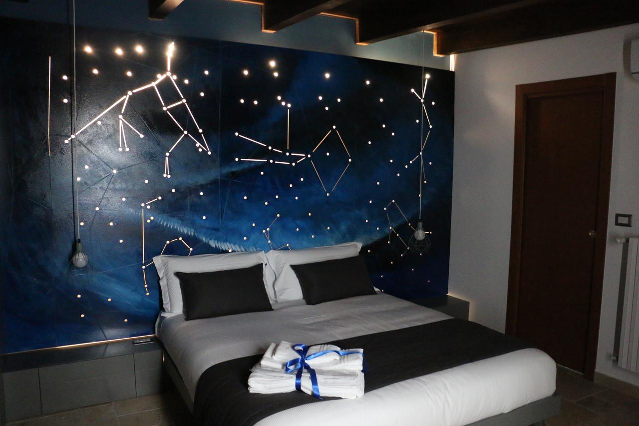 Bed and Breakfast La Cattedrale Dai Tetti Trani Exterior foto