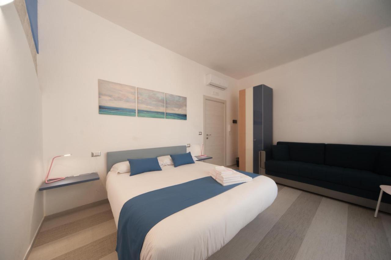 Bed and Breakfast La Cattedrale Dai Tetti Trani Exterior foto